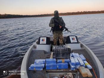 Lago Itaipú: Armada Paraguaya incautó más de 70 kilogramos de droga